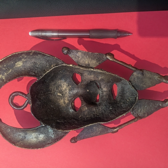 Vintage Brass Mask - Picture 3 of 5